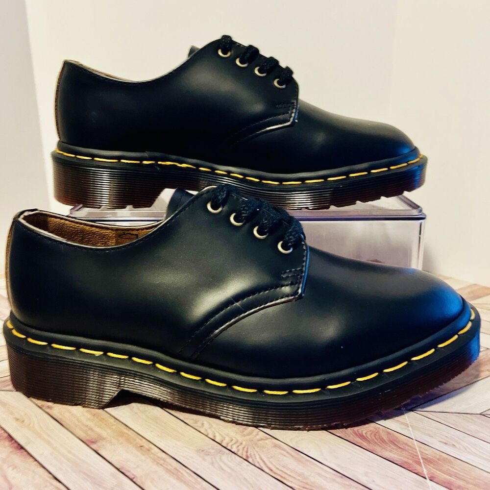 Dr Martens Smiths‎ Vintage Valentine Smooth Leather M 4 W 5 Black Dress Shoes